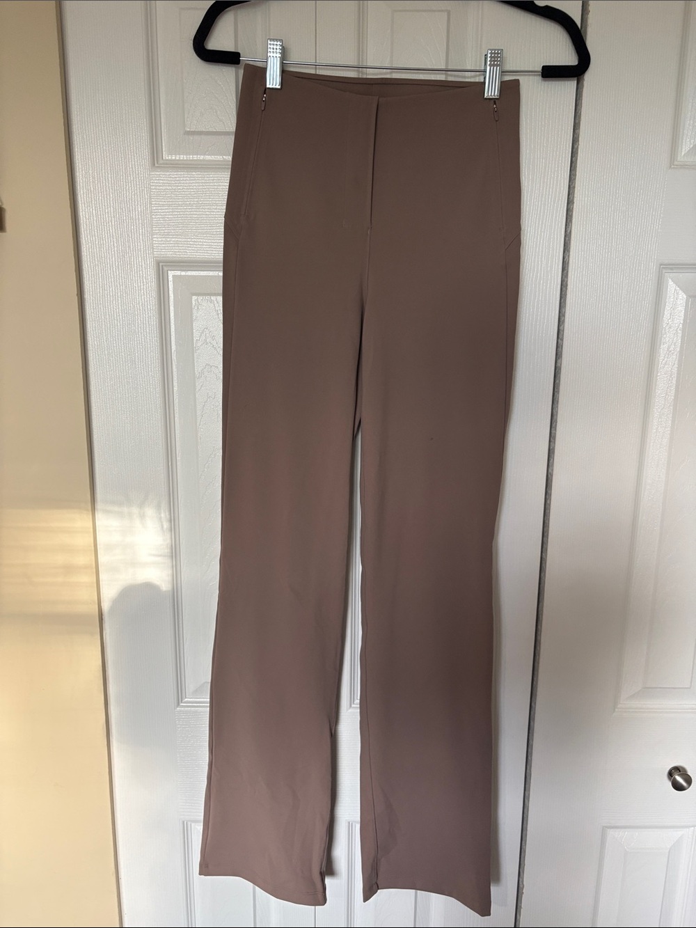 Lululemon Daydrift High-Rise Trouser / Pants Size 4 Taupe